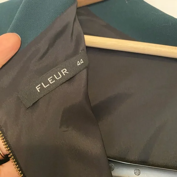 NWOT suit (Blazer and Skirt) size Eu 44/US 10 - Picture 6 of 11